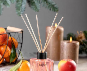 Аромадифузор для дому AROMA BLOOM Мандарин та яблуко 100 мл