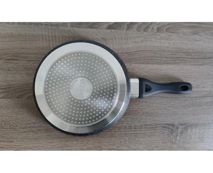 Пательня кована з кришкою VEZZER 24*6,5 см VZ8058